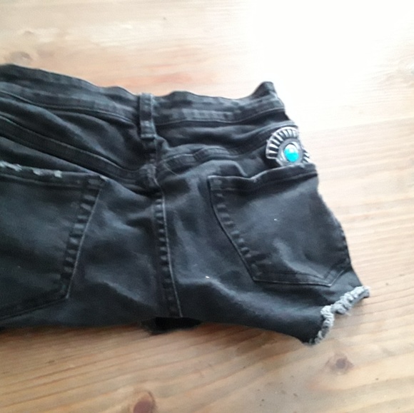Hot topic shorts - Picture 2 of 3